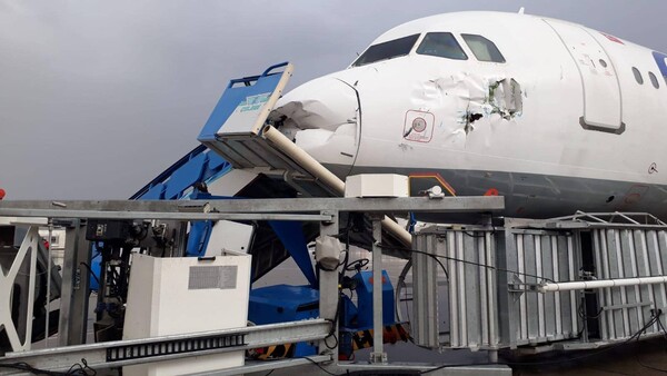 Τουρκία: 12 τραυματίες και μεγάλες ζημιές από ανεμοστρόβιλο στο αεροδρόμιο της Αττάλειας