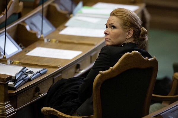Δανία: Το να μη μιλάει κανείς δανέζικα, είναι ύποπτο, δηλώνει η υπουργός Ενσωμάτωσης