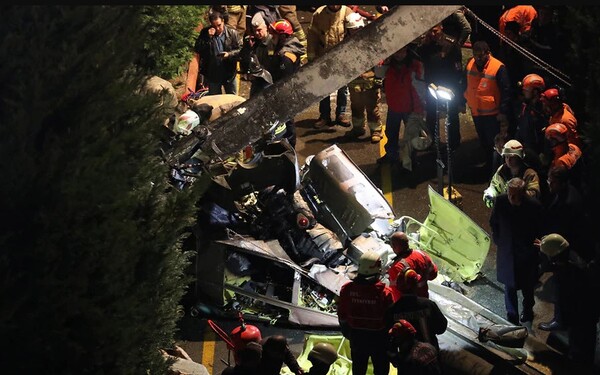 Νεκροί όλοι οι επιβάτες του στρατιωτικού ελικοπτέρου που έπεσε στην Κωνσταντινούπολη