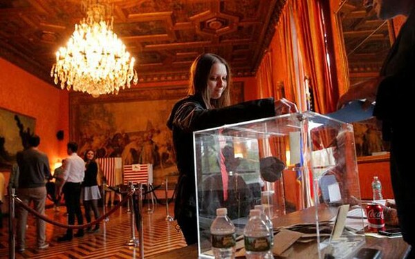 ΗΠΑ: Ψήφισαν οι Γάλλοι πολίτες, εκκενώθηκε το προξενείο στη Ν. Υόρκη μετά από προειδοποίηση για βόμβα