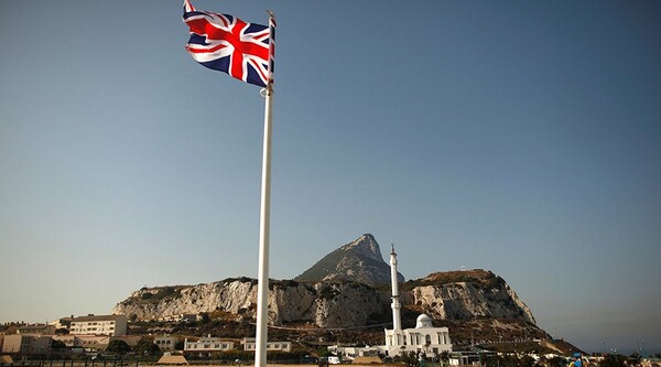 Στα άκρα λόγω Brexit: Η πολεμική ρητορική από τη Βρετανία αφήνει έκπληκτη τη Μαδρίτη