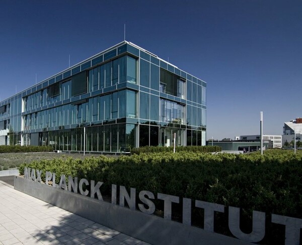 Ινστιτούτο Max-Planck: Nα αναλάβουν Ελληνες της διασποράς τη μεταρρύθμιση της χώρας
