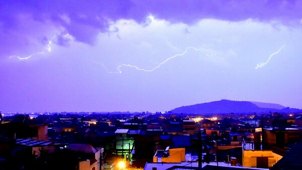 Νεότερα για την κακοκαιρία - Ποιες περιοχές επηρεάζει τις επόμενες ώρες