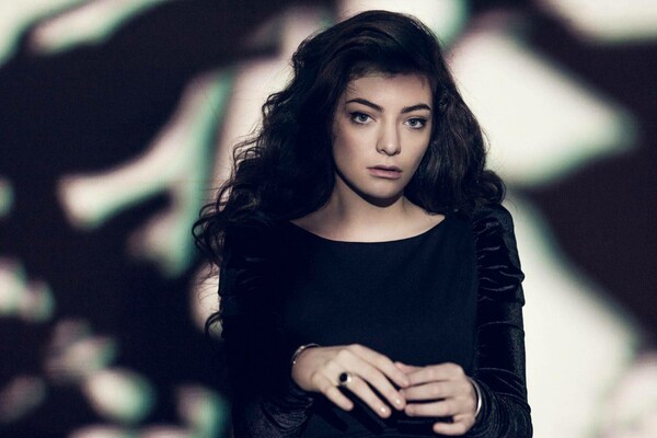 H ιδιοφυΐα της Lorde μέσα από ένα ειλικρινές και μελωδικό άλμπουμ