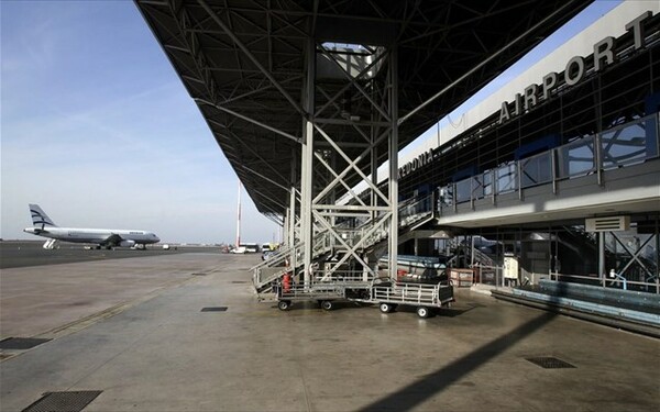 Φλαμπουράρης: Πριν από το Πάσχα θα ολοκληρωθεί η επένδυση των 14 περιφερειακών αεροδρομίων