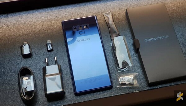 Η Samsung λέει «όχι» στο πλαστικό - Το καταργεί από τις συσκευασίες της