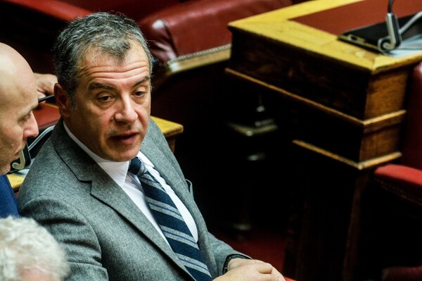 Θεοδωράκης: Ψαριανός και Αμυράς έφυγαν κατ’ εντολή της ΝΔ και Δανέλλης κατ’ εντολή του ΣΥΡΙΖΑ