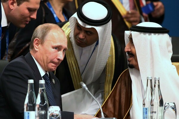 Ο Πούτιν δήλωσε στον εμίρη του Κατάρ ότι επιθυμεί διπλωματική επίλυση της κρίσης στον Κόλπο