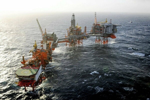 Ο ΟΠΕΚ παρατείνει τη συμφωνία για μείωση της παραγωγής πετρελαίου κατά 9 μήνες