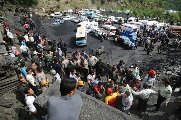 Ιράν: Τουλάχιστον 35 νεκροί και δεκάδες τραυματίες από έκρηξη σε ορυχείο
