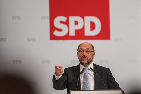 Γερμανία: To SPD και πάλι σε ανοδική πορεία σύμφωνα με νέα δημοσκόπηση