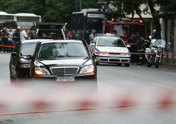 Ξανά στόχος «τρομοπακέτου» στο παρελθόν ο Λουκάς Παπαδήμος