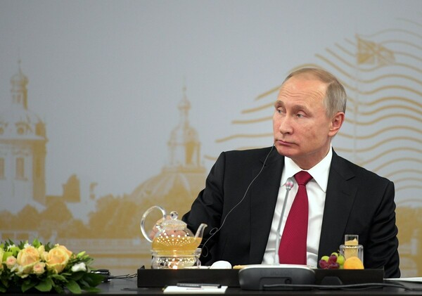 Πούτιν: Αμερικανοί χάκερ μπορεί να ενοχοποίησαν τη Μόσχα για ανάμειξη στις εκλογές