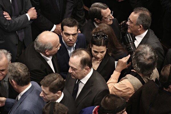 Το «ύστατο χαίρε» στον Κωνσταντίνο Μητσοτάκη: Οι επικήδειοι και οι παρουσίες (ΦΩΤΟΡΕΠΟΡΤΑΖ)