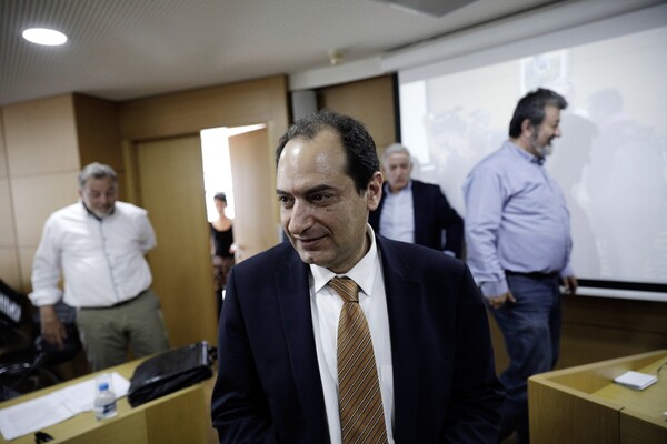 Σπίρτζης: Ο Τσίπρας θα φορέσει γραβάτα. Θα είναι το μήνυμα για σκληρή δουλειά