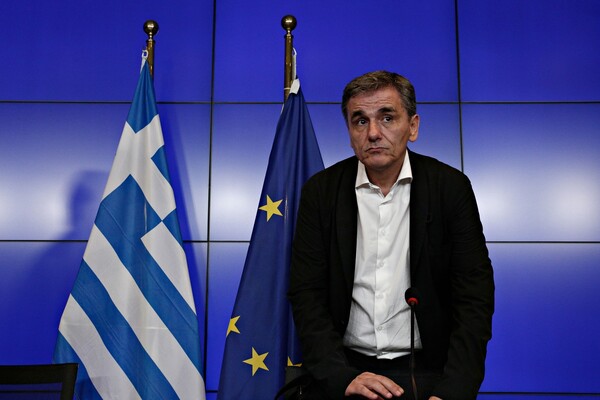 Τσακαλώτος: Στόχος της κυβέρνησης είναι η ελάφρυνση των μεσαίων στρωμάτων