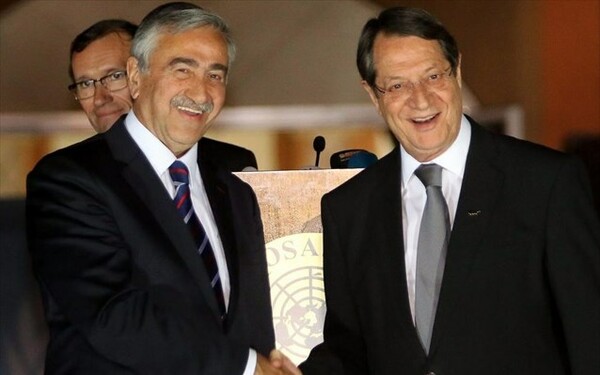 Κρίσιμα 24ωρα για το Κυπριακό-Διαβουλεύσεις και χωριστές συναντήσεις