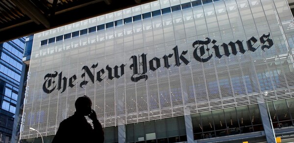Η New York Times προσφέρει "εθελουσία έξοδο" σε συντάκτες και καταργεί τη θέση συνήγορου των αναγνωστών