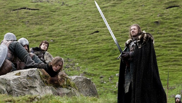 Βλέποντας τους πρώτους κύκλους του Game of Thrones