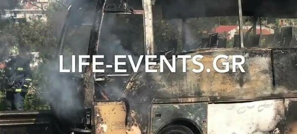 Θεσσαλονίκη: Φωτιά ξέσπασε σε τουριστικό λεωφορείο με 30 επιβάτες από την ΠΓΔΜ (βίντεο