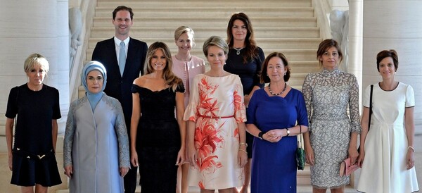 Ο Πρώτος Κύριος! Ο άντρας του Πρωθυπουργού του Λουξεμβούργου στην οικογενειακή φωτογραφία