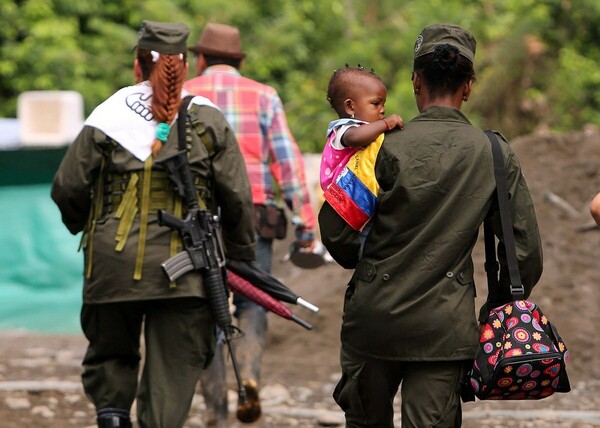Κολομβία: Οι FARC εγκαταλείπουν τον ένοπλο αγώνα και ιδρύουν πολιτικό κόμμα