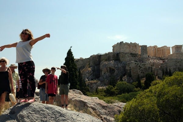 Έρχεται πανελλαδική απεργία στον τουρισμό στις 20 Ιουλίου