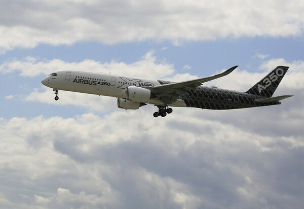 Προειδοποίηση για κίνδυνο έκρηξης στα Airbus A350