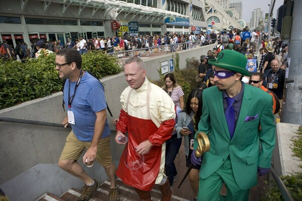 Οι καλύτεροι Cosplayers του κόσμου στο θεαματικό Comic-Con στο Σαν Ντιέγκο