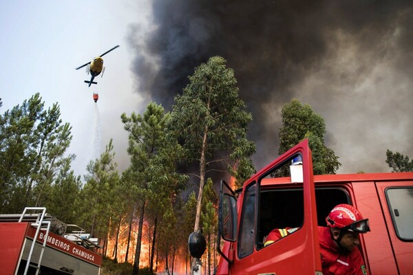 Πορτογαλία: Συνετρίβη ελικόπτερο που συμμετείχε στην κατάσβεση των πυρκαγιών- Νεκρός ο πιλότος