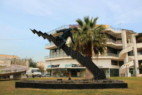 Κάποιος να σταματήσει τον «Πατέρα Κλεομένη»