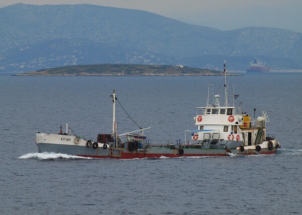 Στα δικαστήρια Πειραιά ο πλοίαρχος και ένα μέλος του πλοίου «Αίγινα»