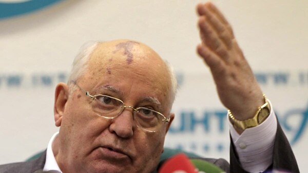 Γκορμπατσόφ: Η Ρωσία πρέπει να απαλλαγεί απ’ τον σταλινισμό