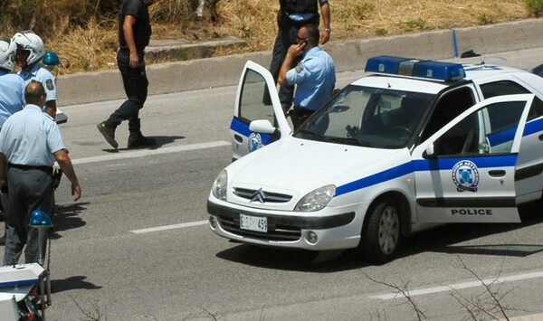 Μαχαίρωσαν άνδρα που διέμενε σε εγκαταλελειμμένο βαγόνι στη Θεσσαλονίκη