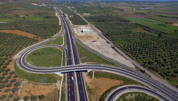 Παραδίδεται στην κυκλοφορία και νέο τμήμα της Ιονίας Οδού