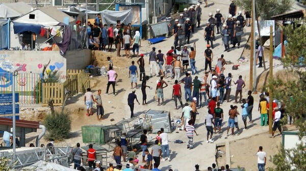Επεισόδια στη Σάμο μεταξύ προσφύγων μετά την απόπειρα βιασμού 19χρονου σύρου από ιρακινούς