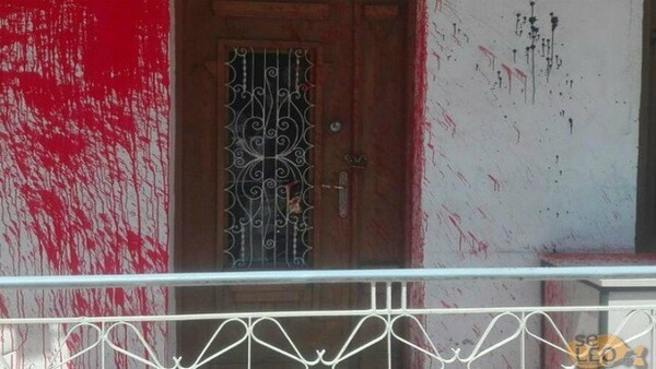 Θεσσαλονίκη: Επιθέσεις με μπογιά στα γραφεία του ΣΥΡΙΖΑ σε Εύοσμο και Καλαμαριά