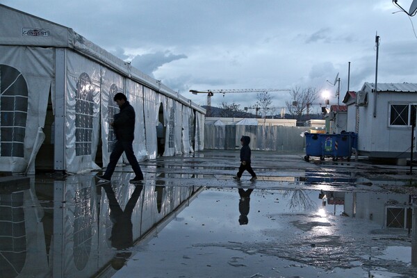 Αυξήθηκαν οι πρόσφυγες στις δομές φιλοξενίας των ενόπλων δυνάμεων