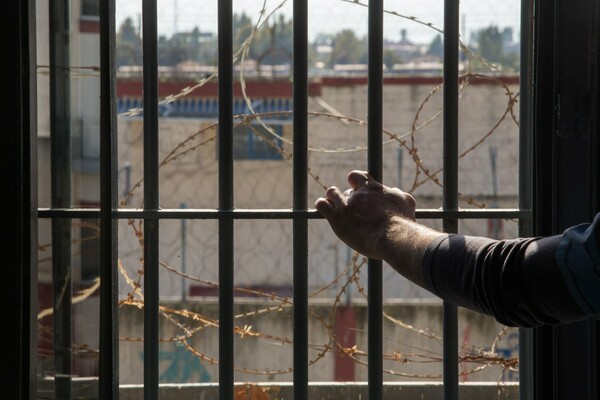 Κρήτη: Στη φυλακή πατέρας που βίαζε την ανήλικη κόρη του