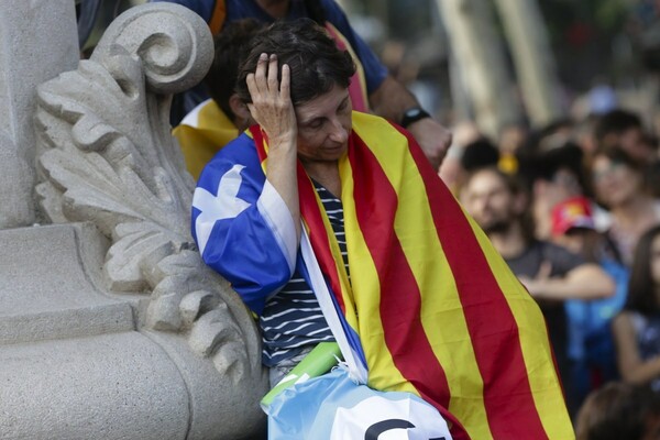El Pais: Αυτές θα είναι οι οικονομικές συνέπειες αν φύγει η Καταλονία