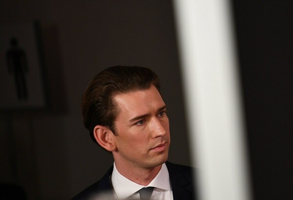 Αυστρία: Έτοιμος να αναλάβει την καγκελαρία ο Κουρτς- Δεν αποκλείει κανένα σενάριο συνεργασίας