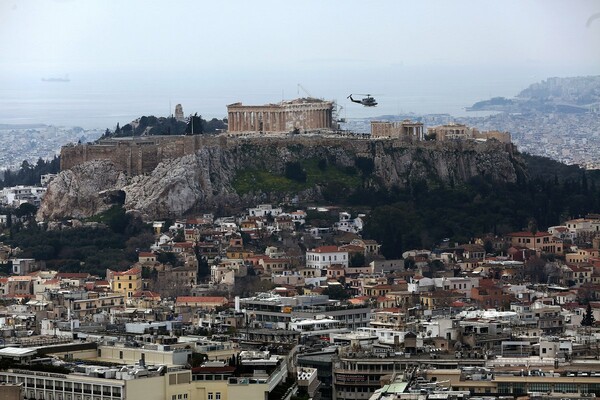Μαχητικά αεροσκάφη θα πετάξουν πάνω από την Αθήνα - Πρόβα παρέλασης