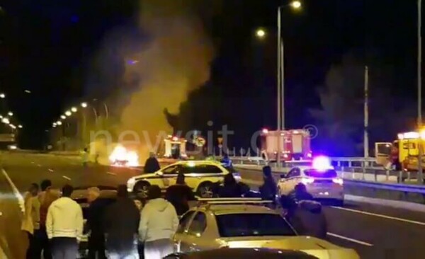 Αυτοκίνητο τυλίχθηκε στις φλόγες στην Αθηνών-Λαμίας