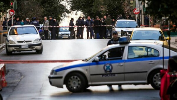 «Γύρισε σπίτι μεθυσμένος και φώναζε.Του έριξα χάπια στην πορτοκαλάδα» είπε η δολοφόνος του 64χρονου στο Χαλάνδρι