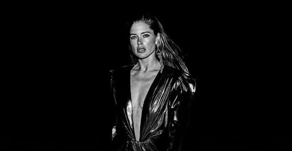 Στην Αθήνα το διάσημο μοντέλο Doutzen Kroes- Νυχτερινή φωτογράφιση στο κέντρο