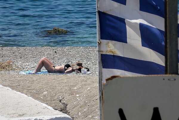 Έρευνα: Στον τουρισμό η Ελλάδα ανταγωνίζεται τον εαυτό της- Ποια άλλη χώρα επιλέγουν οι Έλληνες