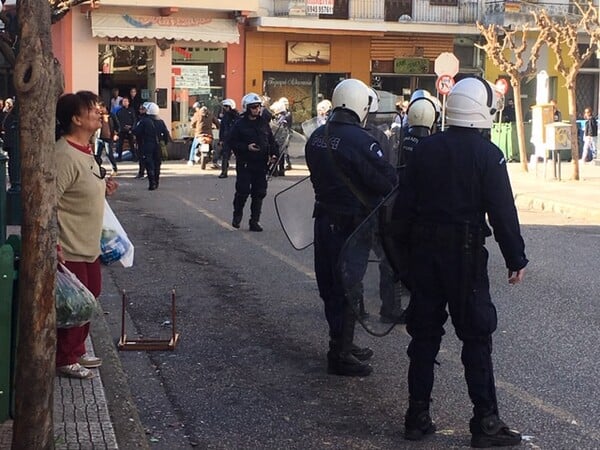 Σοβαρά επεισόδια στο Αγρίνιο - Συμπλοκές οπαδών