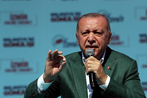 Ερντογάν: Όσοι στοχοποιούν την Τουρκία θα πάνε στα σπίτια τους μέσα σε φέρετρα