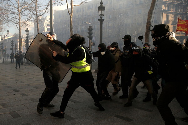 Γαλλία: Απαγόρευση διαδηλώσεων και αντικατάσταση του αρχηγού της αστυνομίας
