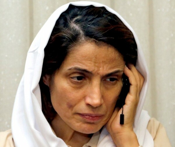 Οι Βρυξέλλες κατήγγειλαν το Ιράν για τη φυλάκιση της βραβευμένης δικηγόρου Νασρίν Σοτουντέχ